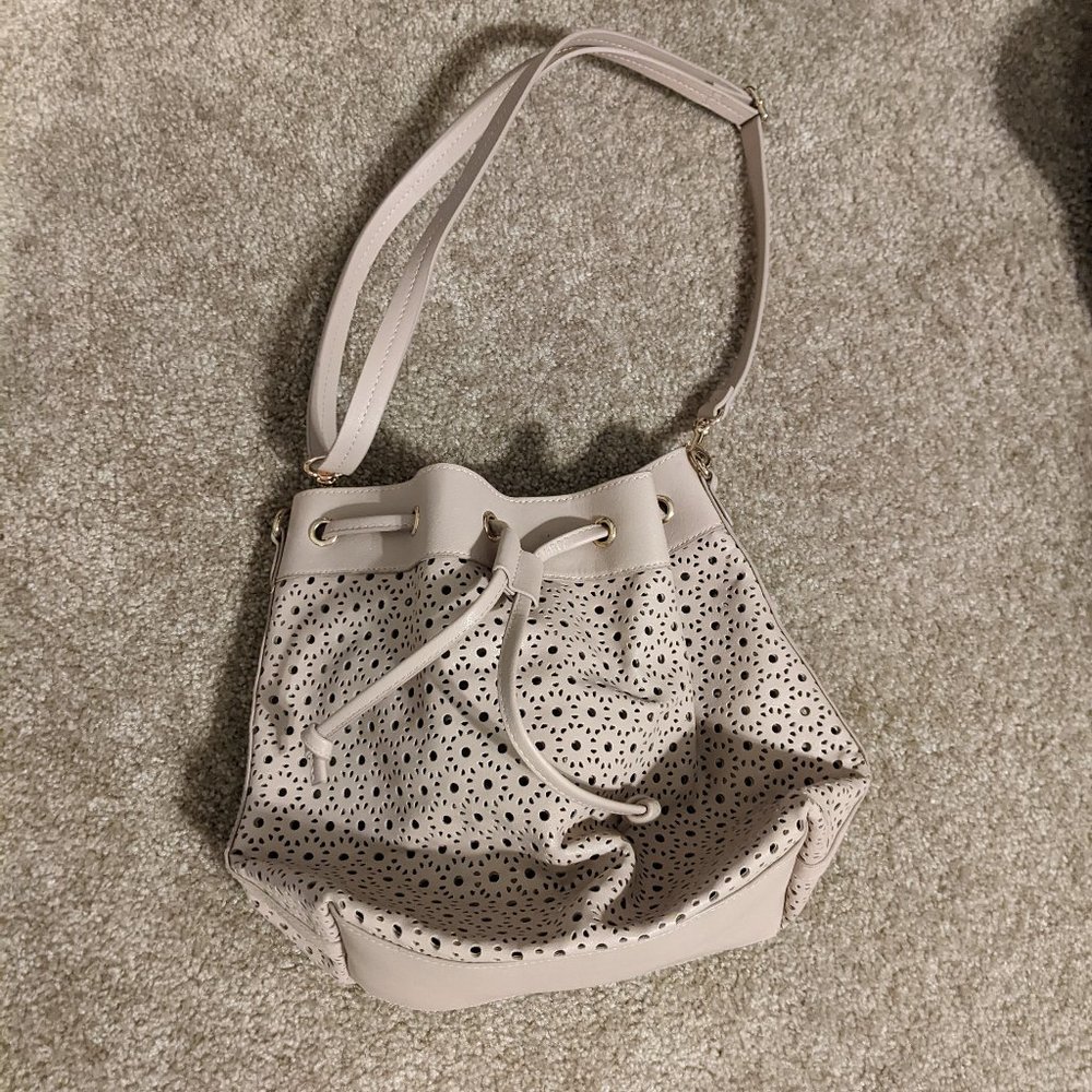 H&M blush nude pick bucket bag perforated eyelet never used